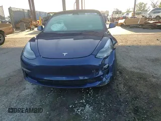 2023 Tesla Model 3 Performance z VIN 5YJ3E1EC5PF634178, wystawiony jako Copart lot #52530845 z przebiegiem 22 618 mil mil oraz Szkoda całkowita • Salvage title. Historia ofert i sprzedaży dostępna na DreamBid. Obrazek 13.