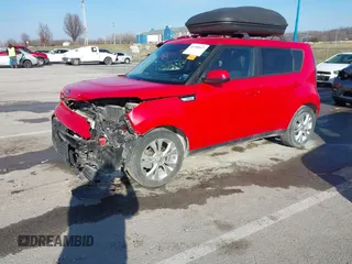 2015 Kia Soul + with VIN KNDJP3A57F7765296, listed as a IAAI auction lot 41108547 with 72,771 mi miles. Bid and sale history available at carsss.com. Image 2.