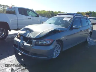 2007 BMW 3 Series 328i z VIN WBAVS135X7FX16115, wystawiony jako IAAI lot #41996754 z przebiegiem 113 749 mil mil oraz . Historia ofert i sprzedaży dostępna na DreamBid. Obrazek 17.