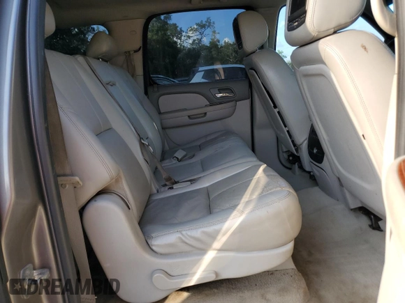 2007 Chevrolet Suburban LS with VIN 1GNFC16097J403193, listed as a Copart auction lot 51236075 with 191,350 mi miles and Salvage title. Bid and sale history available at DreamBid. Image 11.