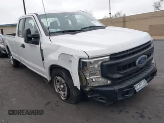 2022 Ford F-250 XL with VIN 1FT7X2A63NEC64915, listed as a IAAI auction lot 42008727 with 67,459 mi miles and . Bid and sale history available at DreamBid. Image 1.