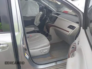 2012 Toyota Sienna XLE AAS с VIN 5TDYK3DC8CS276589, выставлен на аукционе IAAI как лот 42252242 с пробегом 221 618 миль миль и . История ставок и продаж доступна на DreamBid. Изображение 5.
