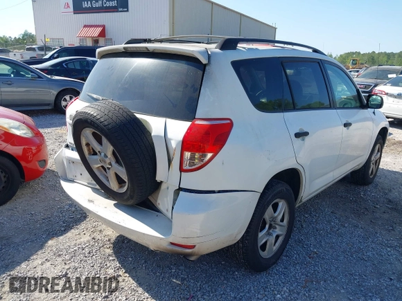 2008 Toyota RAV4 with VIN JTMZD33V886057057, listed as a IAAI auction lot 42056398 with 264,675 mi miles. Bid and sale history available at carsss.com. Image 4.