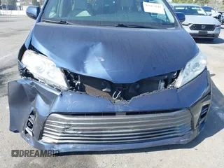 2019 Toyota Sienna XLE with VIN 5TDDZ3DC9KS220976, listed as a IAAI auction lot 41667049 with 92,568 mi miles and . Bid and sale history available at DreamBid. Image 6.