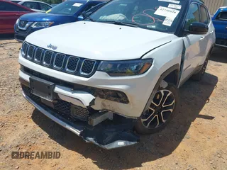 2023 Jeep Compass Limited z VIN 3C4NJDCN8PT569144, wystawiony jako IAAI lot #42750920 z przebiegiem 52 434 mil mil oraz . Historia ofert i sprzedaży dostępna na DreamBid. Obrazek 6.