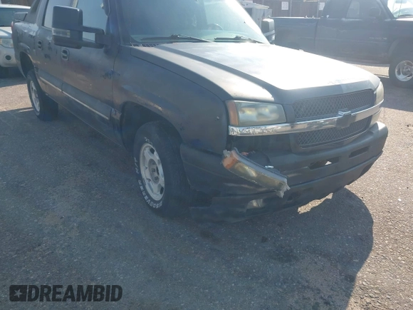 2004 Chevrolet Avalanche Z66 with VIN 3GNEC12T44G143228, listed as a IAAI auction lot 42773621 with 235,336 mi miles and . Bid and sale history available at DreamBid. Image 6.