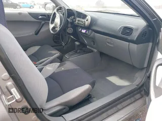 2001 Honda Insight z VIN JHMZE14741T003228, wystawiony jako IAAI lot #41432511 z przebiegiem 227 809 mil mil oraz . Historia ofert i sprzedaży dostępna na DreamBid. Obrazek 5.