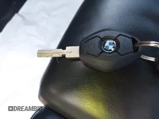 2002 BMW M5 z VIN WBSDE93452BZ99916, wystawiony jako IAAI lot #42346645 z przebiegiem 90 876 mil mil oraz . Historia ofert i sprzedaży dostępna na DreamBid. Obrazek 11.