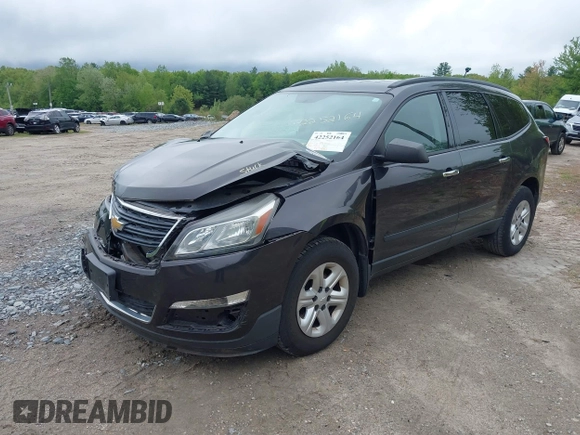 2015 Chevrolet Traverse LS z VIN 1GNKVFED2FJ133054, wystawiony jako IAAI lot #42252164 z przebiegiem 72 981 mil mil oraz . Historia ofert i sprzedaży dostępna na DreamBid. Obrazek 2.