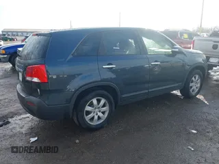 2011 Kia Sorento LX with VIN 5XYKT3A1XBG113928, listed as a IAAI auction lot 41722506 with 189,039 mi miles. Bid and sale history available at carsss.com. Image 4.