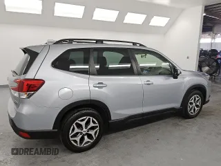 2023 Subaru Forester Premium with VIN JF2SKAEC8PH446664, listed as a Copart auction lot 62329525 with 58,055 mi miles and Clean title. Bid and sale history available at DreamBid. Image 3.