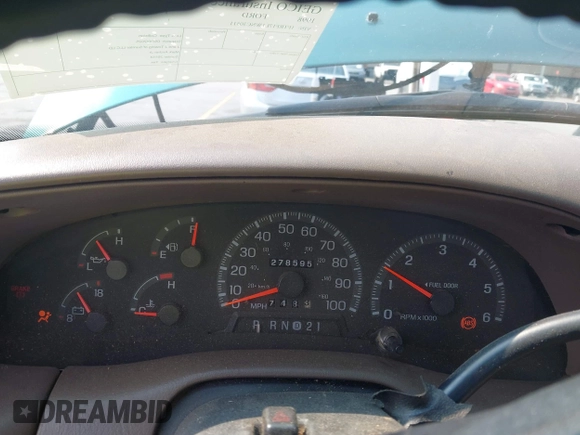 1998 Ford F-150 XL z VIN 1FTRF17L1WNC30511, wystawiony jako IAAI lot #42365469 z przebiegiem 287 691 mil mil oraz . Historia ofert i sprzedaży dostępna na DreamBid. Obrazek 7.