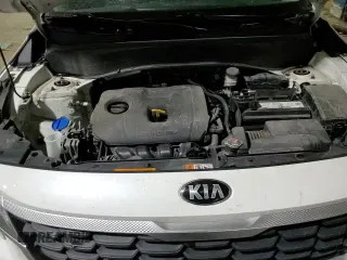 2021 Kia Seltos LX z VIN KNDEPCAA8M7103092, wystawiony jako Copart lot #41978145 z przebiegiem 64 290 mil mil oraz Szkoda całkowita • Salvage title. Historia ofert i sprzedaży dostępna na DreamBid. Obrazek 16.