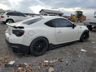 2017 Toyota 86 with VIN JF1ZNAA18H8707341, listed as a Copart auction lot 46925955 with 170,877 mi miles and Clean Title. Bid and sale history available at carsss.com. Image 3.