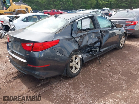 2015 Kia Optima LX z VIN KNAGM4A73F5639519, wystawiony jako IAAI lot #42266700 z przebiegiem 131 101 mil mil oraz . Historia ofert i sprzedaży dostępna na DreamBid. Obrazek 4.