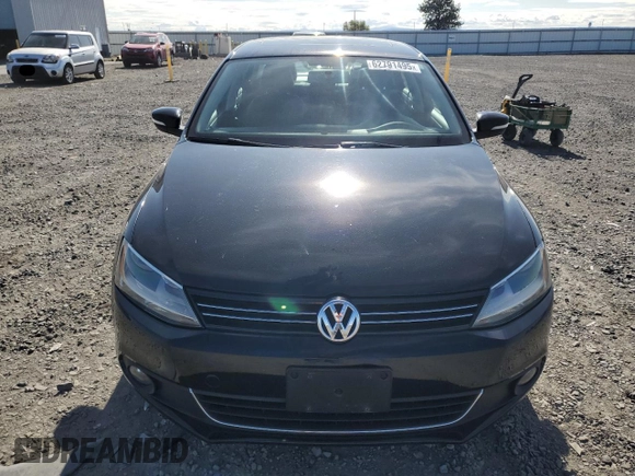 2011 Volkswagen Jetta TDI w/Nav with VIN 3VWLL7AJ3BM081805, listed as a Copart auction lot 62791495 with 115,352 mi miles and Salvage title. Bid and sale history available at DreamBid. Image 5.