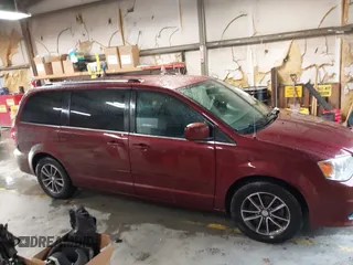 2017 Dodge Grand Caravan SXT with VIN 2C4RDGCG2HR567194, listed as a IAAI auction lot 41937472 with 156,794 mi miles and . Bid and sale history available at DreamBid. Image 13.