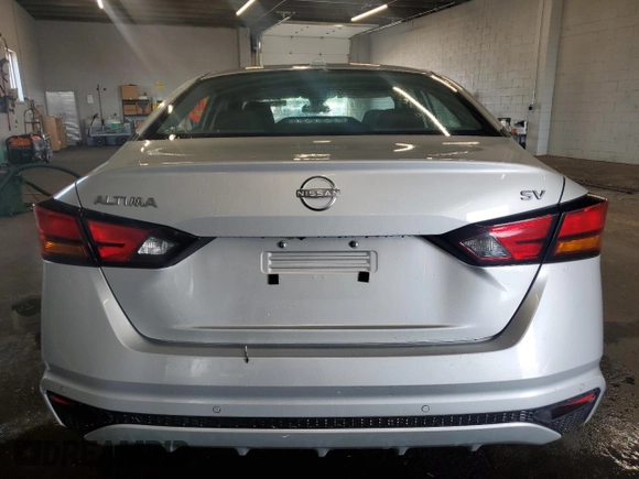 2024 Nissan Altima SV with VIN 1N4BL4DV7RN304090, listed as a Copart auction lot 65217425 with 50,517 mi miles and Clean title. Bid and sale history available at DreamBid. Image 6.