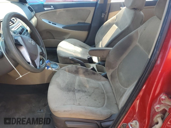 2013 Hyundai Accent GLS z VIN KMHCT4AE8DU441908, wystawiony jako Copart lot #53751375 z przebiegiem 146 721 mil mil oraz Szkoda całkowita • Salvage title. Historia ofert i sprzedaży dostępna na DreamBid. Obrazek 7.