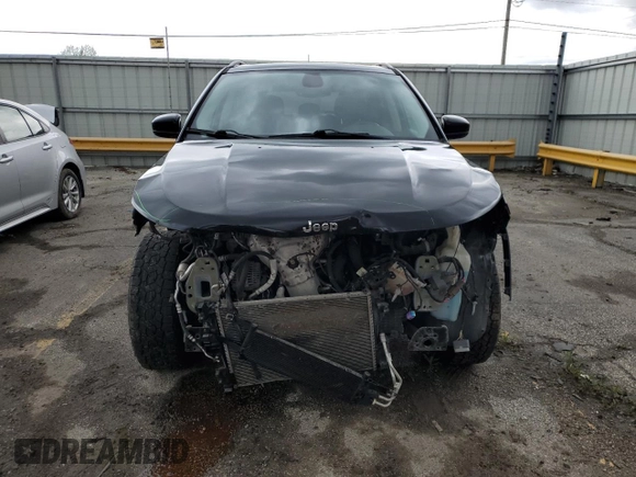 2017 Jeep Compass Latitude z VIN 3C4NJDBB1HT650771, wystawiony jako Copart lot #58190405 z przebiegiem 93 470 mil mil oraz Szkoda całkowita • Salvage title. Historia ofert i sprzedaży dostępna na DreamBid. Obrazek 5.