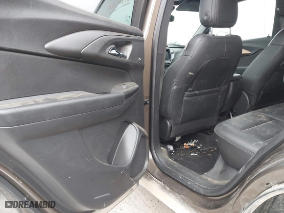 2021 Chevrolet TrailBlazer ACTIV with VIN KL79MVSL1MB126522, listed as a IAAI auction lot 41218674 with 41,659 mi miles. Bid and sale history available at carsss.com. Image 8.