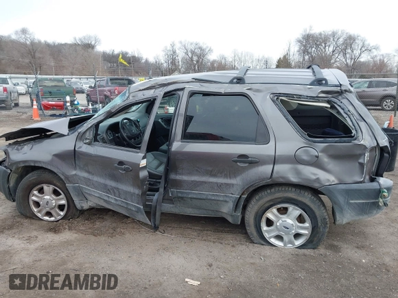 2004 Ford Escape XLT with VIN 1FMCU93104KA88855, listed as a IAAI auction lot 41433173 with 136,355 mi miles and . Bid and sale history available at DreamBid. Image 15.
