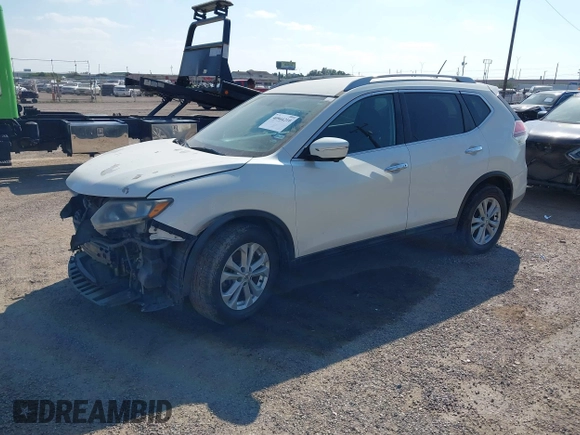 2015 Nissan Rogue S with VIN 5N1AT2MLXFC921298, listed as a IAAI auction lot 40944210 with 231,087 mi miles. Bid and sale history available at carsss.com. Image 18.