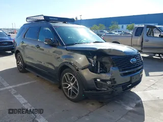 2019 Ford Explorer Sport with VIN 1FM5K8GTXKGA42549, listed as a IAAI auction lot 41548999 with 117,613 mi miles and . Bid and sale history available at carsss.com. Image 6.