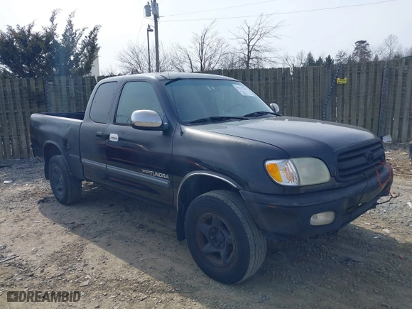 2000 Toyota Tundra SR5 with VIN 5TBBT4410YS094778, listed as a IAAI auction lot 41727792 with 222,447 mi miles. Bid and sale history available at carsss.com. Image 1.
