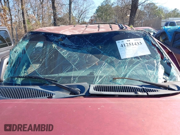 1997 Ford Explorer XLT with VIN 1FMDU32P1VUB98259, listed as a IAAI auction lot 41251433 with 156,680 mi miles and . Bid and sale history available at DreamBid. Image 6.