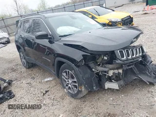 2017 Jeep Compass Latitude with VIN 3C4NJDBB7HT640200, listed as a IAAI auction lot 41963507 with 113,328 mi miles. Bid and sale history available at carsss.com. Image 1.