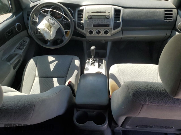 2008 Toyota Tacoma z VIN 5TELU42N38Z470021, wystawiony jako Copart lot #52046435 z przebiegiem 184 010 mil mil oraz Szkoda całkowita • Salvage title. Historia ofert i sprzedaży dostępna na DreamBid. Obrazek 8.
