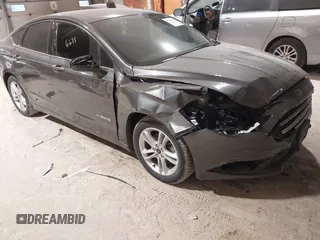 2018 Ford Fusion SE z VIN 3FA6P0LU2JR230022, wystawiony jako IAAI lot #41276671 z przebiegiem 91 666 mil mil oraz . Historia ofert i sprzedaży dostępna na DreamBid. Obrazek 1.