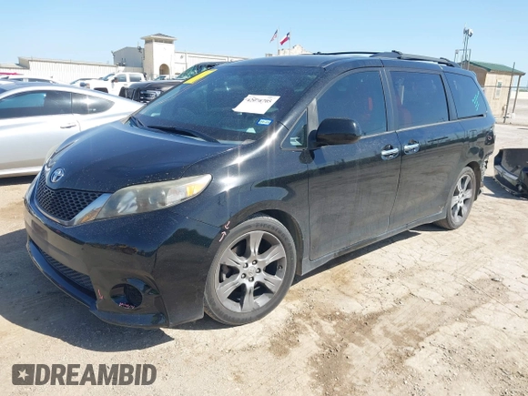 2013 Toyota Sienna SE with VIN 5TDXK3DC9DS359655, listed as a IAAI auction lot 42078705 with 159,101 mi miles and . Bid and sale history available at DreamBid. Image 18.