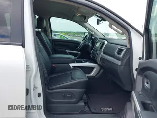 2017 Nissan Titan Platinum Reserve с VIN 1N6AA1E50HN509870, выставлен на аукционе IAAI как лот 42445829 с пробегом 150 369 миль миль и . История ставок и продаж доступна на DreamBid. Изображение 5.
