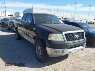 2005 Ford F-150 STX with VIN 1FTRX12W75FA20387, listed as a IAAI auction lot 41741066 with 176,705 mi miles. Bid and sale history available at carsss.com. Image 1.