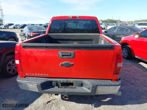 2009 Chevrolet Silverado 1500 LS with VIN 3GCEC13C39G120599, listed as a IAAI auction lot 41647089 with 201,828 mi miles. Bid and sale history available at carsss.com. Image 16.