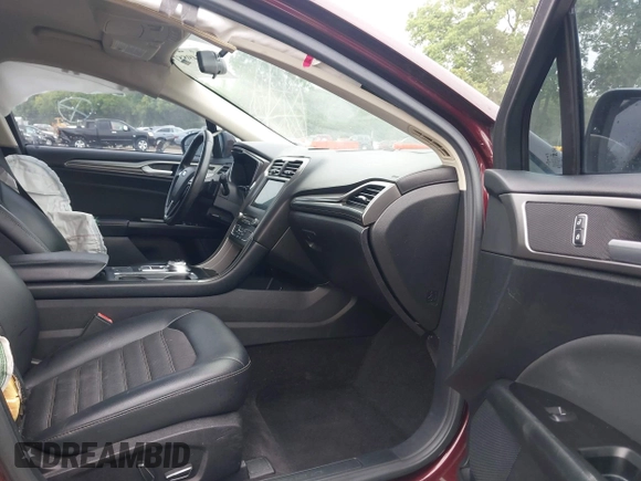 2017 Ford Fusion SE with VIN 3FA6P0HD9HR222003, listed as a IAAI auction lot 42498814 with 113,236 mi miles and . Bid and sale history available at DreamBid. Image 5.