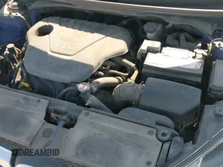 2015 Hyundai Veloster z VIN KMHTC6AD8FU224638, wystawiony jako IAAI lot #43144619 z przebiegiem 173 940 mil mil oraz . Historia ofert i sprzedaży dostępna na DreamBid. Obrazek 13.