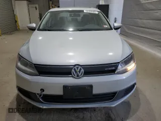 2013 Volkswagen Jetta Sedan Hybrid SE with VIN 3VW637AJ3DM313738, listed as a Copart auction lot 54396485 with 142,033 mi miles and Clean Title. Bid and sale history available at carsss.com. Image 5.