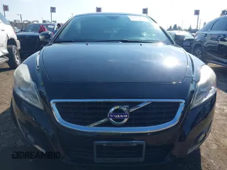 2013 Volvo C70 T5 z VIN YV1672MC8DJ139597, wystawiony jako IAAI lot #41459072 z przebiegiem 115 807 mil mil oraz . Historia ofert i sprzedaży dostępna na DreamBid. Obrazek 12.