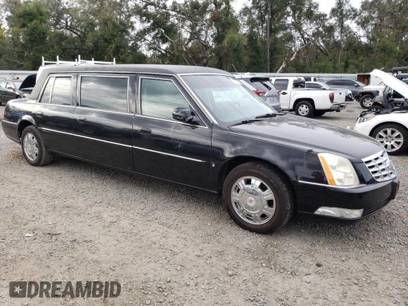 2009 Cadillac DTS Professional Limousine z VIN 1GEEK90Y89U550148, wystawiony jako Copart lot #79937134 z przebiegiem 25 996 mil mil oraz Szkody całkowita. Historia ofert i sprzedaży dostępna na DreamBid. Obrazek 4.