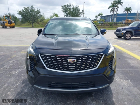 2023 Cadillac XT4 FWD Premium Luxury with VIN 1GYFZCR44PF170452, listed as a IAAI auction lot 42084960 with 22,212 mi miles. Bid and sale history available at carsss.com. Image 12.