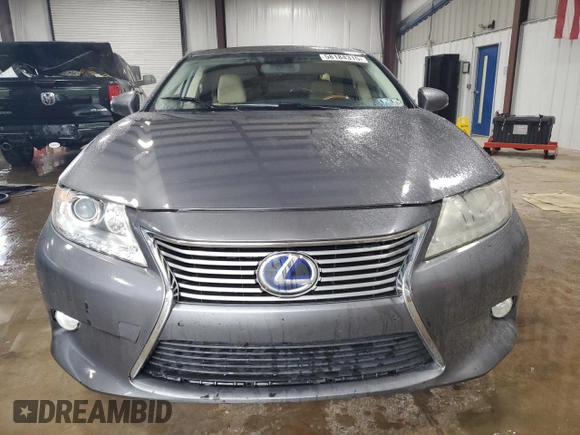 2013 Lexus ES 300h with VIN JTHBW1GG5D2002237, listed as a Copart auction lot 58184315 with 235,573 mi miles and Salvage title. Bid and sale history available at DreamBid. Image 5.