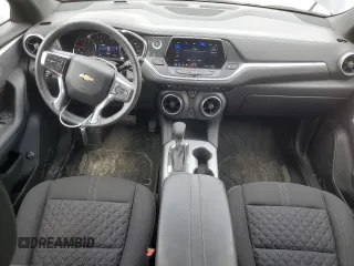 2022 Chevrolet Blazer LT z VIN 3GNKBCR46NS232765, wystawiony jako Copart lot #52862355 z przebiegiem 30 632 mil mil oraz Szkoda całkowita • Salvage title. Historia ofert i sprzedaży dostępna na DreamBid. Obrazek 8.