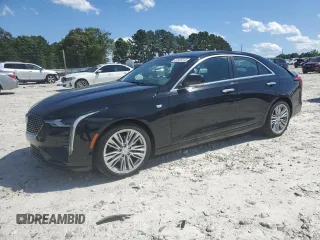 2025 Cadillac CT4 Premium Luxury z VIN 1G6DB5RK6S0101434, wystawiony jako Copart lot #57999815 z przebiegiem 8 275 mil mil oraz Szkoda całkowita • Salvage title. Historia ofert i sprzedaży dostępna na DreamBid. Obrazek 1.