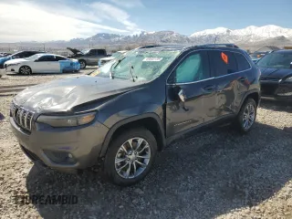 2021 Jeep Cherokee Latitude Lux z VIN 1C4PJMMX4MD121798, wystawiony jako Copart lot #49553125 z przebiegiem 78 585 mil mil oraz Szkoda całkowita • Salvage title. Historia ofert i sprzedaży dostępna na DreamBid. Obrazek 1.