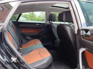 2019 Volkswagen Arteon z VIN WVWDR7AN7KE022XXX, wystawiony jako Copart lot #59252445 z przebiegiem 33 032 mil mil oraz Tytuł czysty. Historia ofert i sprzedaży dostępna na DreamBid. Obrazek 6.