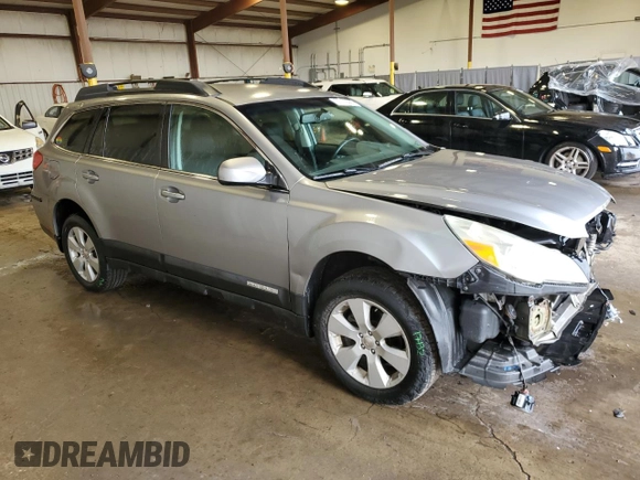 2010 Subaru Outback Premium All-Weather Anniversary z VIN 4S4BRBCC4A3353109, wystawiony jako Copart lot #60268565 z przebiegiem 135 047 mil mil oraz Szkoda całkowita • Salvage title. Historia ofert i sprzedaży dostępna na DreamBid. Obrazek 4.
