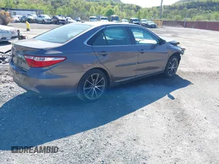 2017 Toyota Camry XLE z VIN 4T1BF1FK6HU307775, wystawiony jako IAAI lot #42123374 z przebiegiem 53 183 mil mil oraz . Historia ofert i sprzedaży dostępna na DreamBid. Obrazek 4.